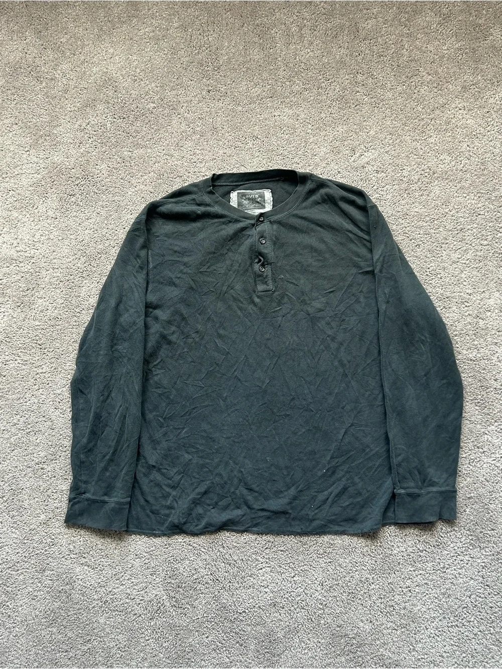 Levi's Men's Long-Sleeve Henley Shirt - Black